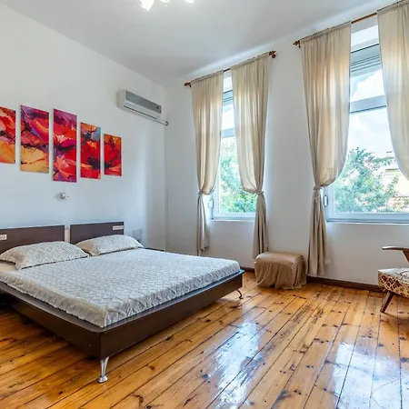 Central Heritage 3-br *