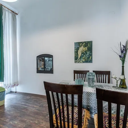 Central Heritage 3-br Apartment Sofia