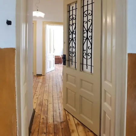 Central Heritage 3-br