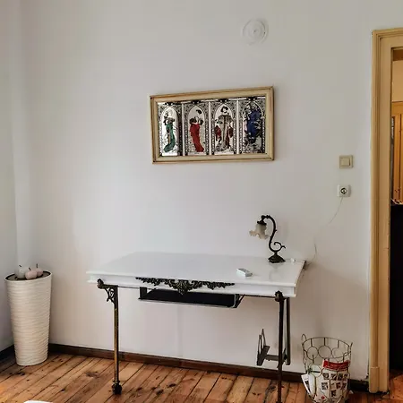 Central Heritage 3-br * Sofia